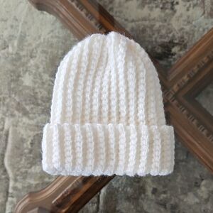 Cozy White Crochet Hat for Newborn Baby